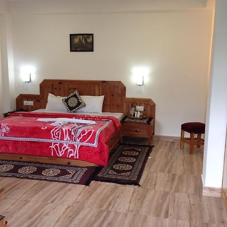 Akash Hills Hotel Manāli Extérieur photo