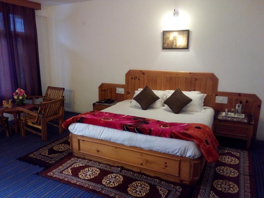 Akash Hills Hotel Manāli Chambre photo