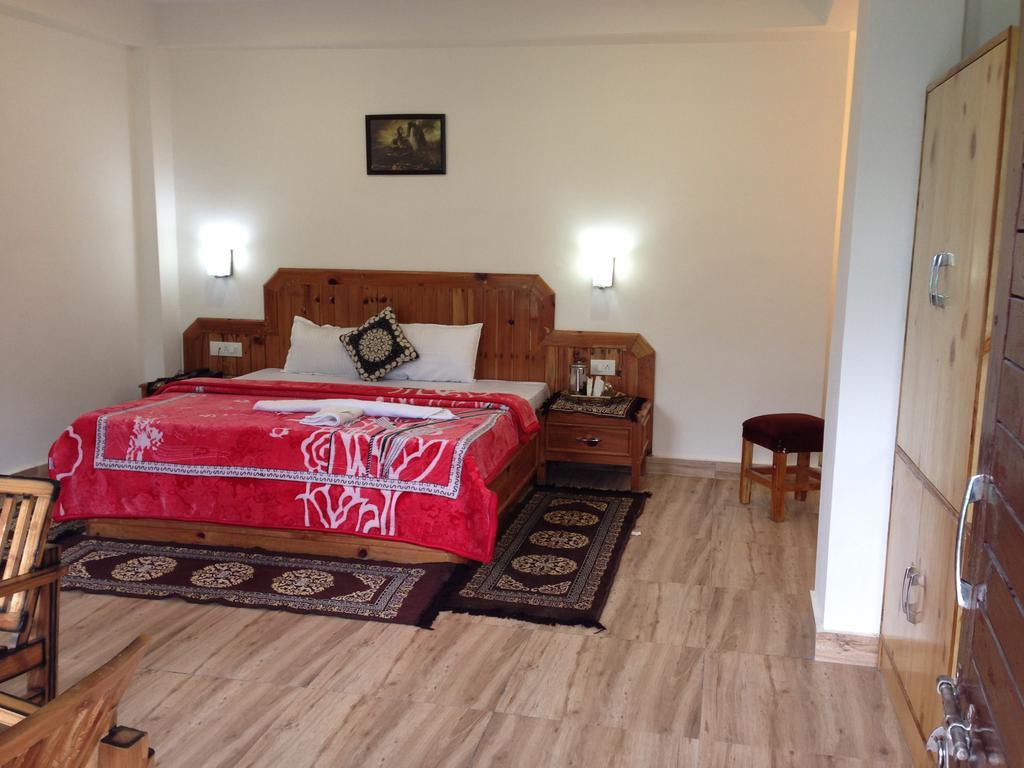 Akash Hills Hotel Manāli Extérieur photo